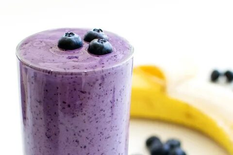 Apple blueberry smoothie/refreshing and satisfying applecalo