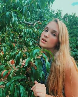 Emily Tressa - Most Beautiful Trans Girl Famous. 