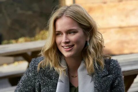 Elizabeth Lail Wiki, Bio, Age, Net Worth, and Other Facts - 