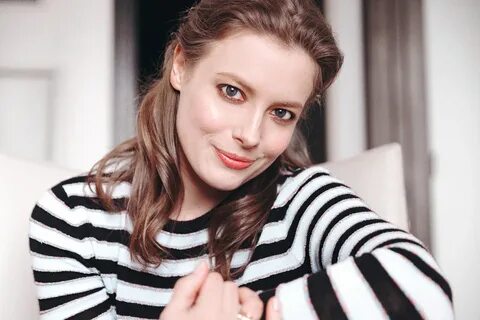 Actress Gillian Jacobs' Skincare Essentials Into The Gloss