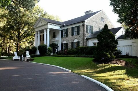 A Look at Graceland Mansion, Home of Elvis