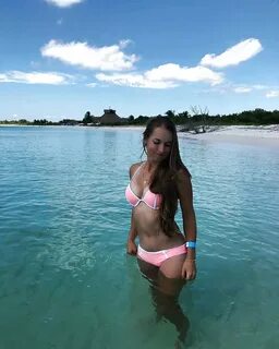 Yulia Nova Bikini Swimsuit Free Porn