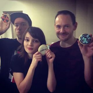 Chvrches' Lauren Mayberry to sell The Big Issue on the stree