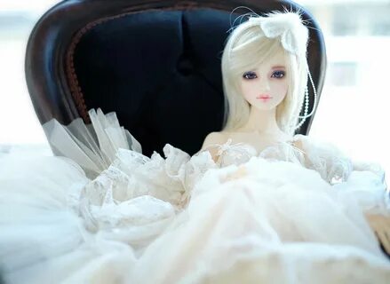 Doll toys long hair girl beauty dress cute blue eyes blonde 