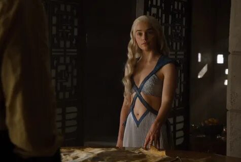 Emilia Clarke as Daenerys Targaryen in Game of Thrones.