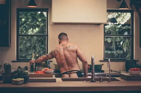 Adrian De Berardinis - The Bear-Naked Chef