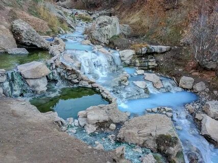 7 Off-the-Grid Hot Springs in the Western USA Hot springs, H