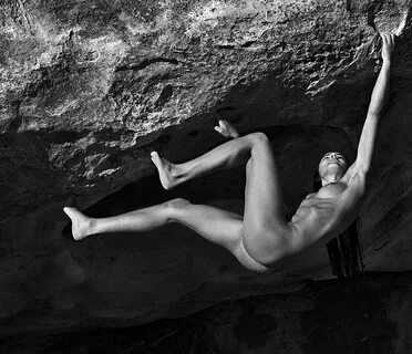 Stone Nudes" фотопроект фотографа Deana Fidelmana - Photar.r