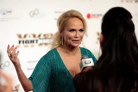 File:Kristin Chenoweth (39853231635).jpg - Wikimedia Commons