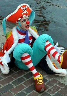 Lol my friend made a "buggy the clown" cosplay - 9GAG