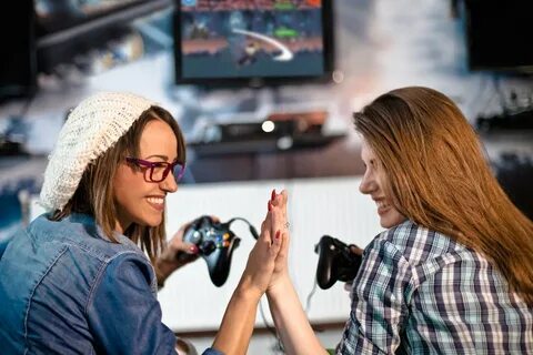 Girl gamers: The women who earn six figures playing consoles