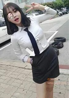 ㄱㅂ에 있는 Alya Fateha님의 핀 여자 교복, 한국 여자 패션, 몸매좋은 여자