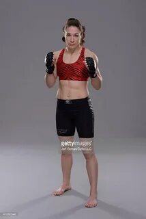 Sara McMann Feet (18 photos) - celebrity-feet.com