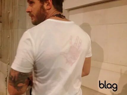 Tom Hardy Special Pinky t-shirt from Blag - ト ム-ハ-デ ィ 写 真 (3