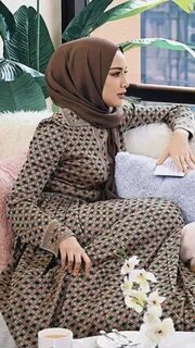 24 ide Ardi perempuan, jilbab cantik, artis