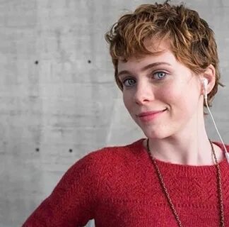 Pin by Pam on Sophia Lillis Girl, Queen sophia, Actresses