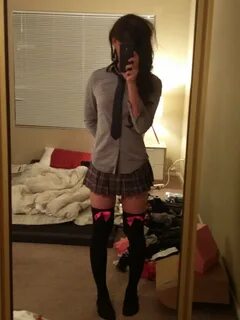Janna Hi su Twitter: "Picked up a new skirt. 