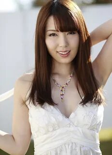 Yui Hatano Pictures
