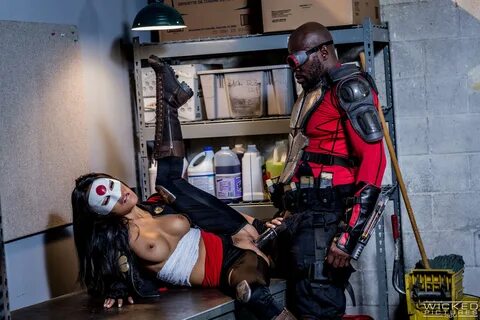 Asa Akira - Suicide Squad XXX: An Axel Braun Parody Scene 4 