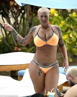 Amber Rose shows off her curves in Honolulu Bikini for curve