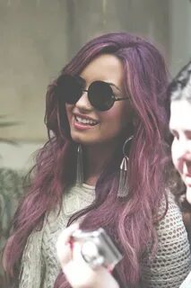 480595_10151096212856447_1568883271_n_large Demi lovato, Pur