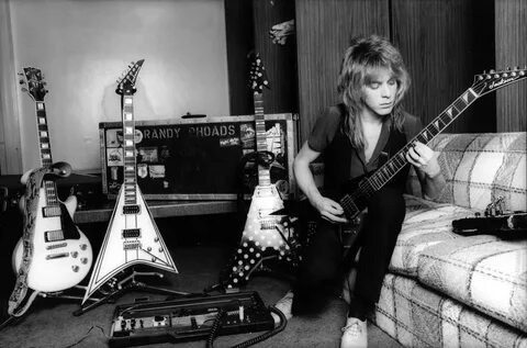 Randy Rhoads, 1981 by Neil Zlozower - Mr Musichead