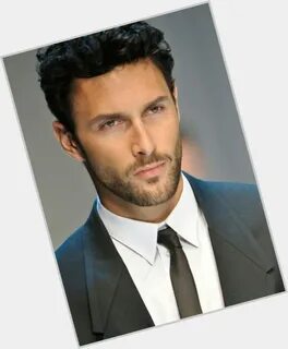 Noah Mills Official Site for Man Crush Monday #MCM Woman Cru