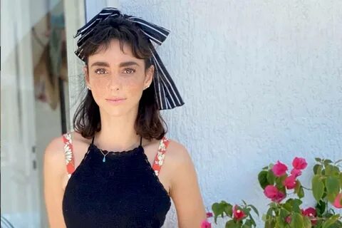 Natalia Tellez / Natalia téllez is a 34 year old mexican act