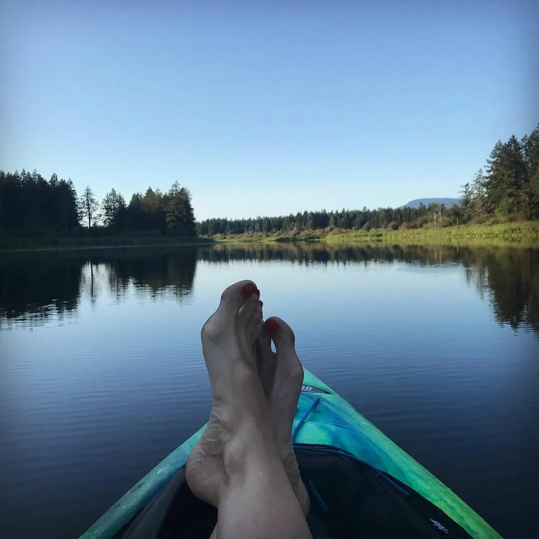 Sarah Wayne Callies в Instagram: "let the long weekend begin 🛶 ☀ 🛶&q...