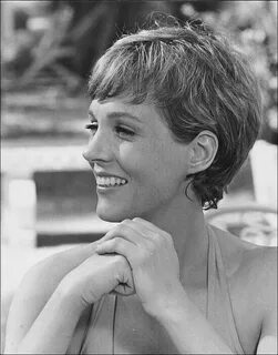 Julie Andrews. Short hair styles, Julie andrews, Hair styles