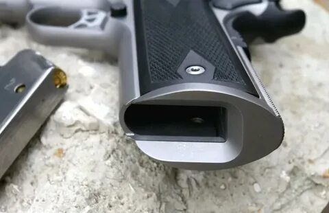 Smith Alexander Magwell Grip Review for Ruger SR1911