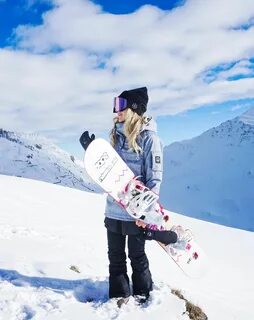 @sannioksanen Snowboarding in switzerland #Snowboard Snowboa