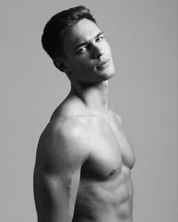 Tobias Reuter Male models, Guy pictures, Fashion models
