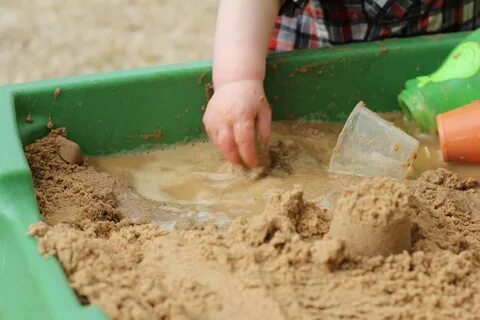 A Teacher at Heart: Sand and Water Table- the 411