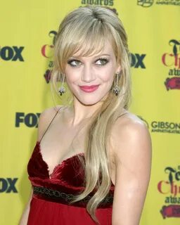 Hilary Duff Hairstyles 2010 - SheClick.com