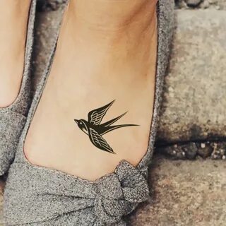 swallow tattoo - Google-haku Swallow tattoo design, Foot tat