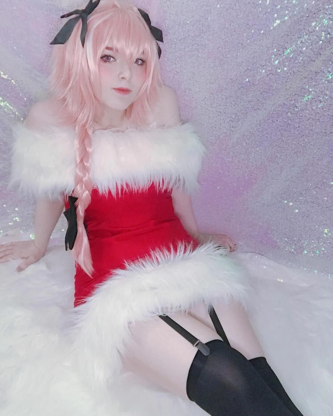 so I’m obligated to do a throwback to my old padoru Astolfo cosplay -- ... ...