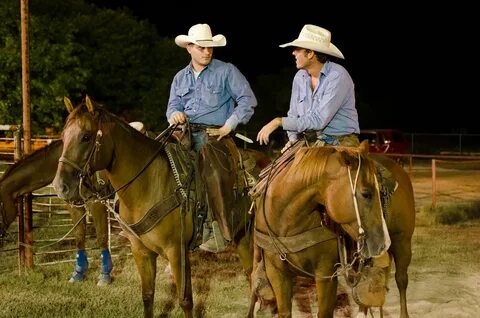 Three insights from three Texas small-town rodeos. - Locular