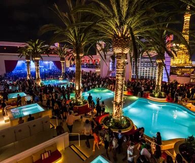 18 Rooftop Bars in Las Vegas with Jaw-Dropping Views in 2022