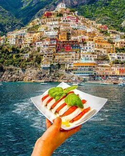 Positano - Italy ✨ 😍 😍 😍 ✨ . Picture by ✨ ✨@ournextflight ✨ 