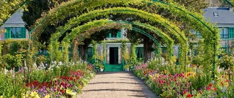 Giverny & Monet's Garden Tour in family (Private) - Meet the