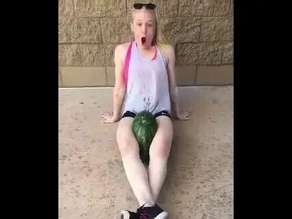 Girl Crushes Watermelon With her Thighs - YouTube