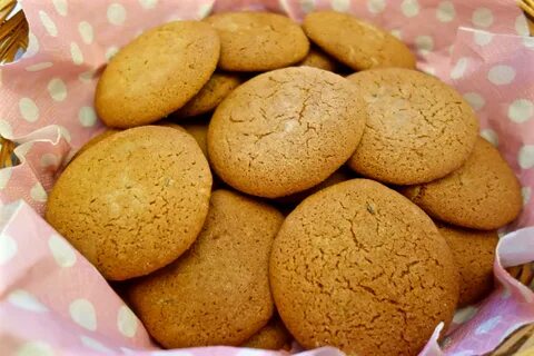 Nostalgic Ginger Biscuits - Recipe British Lifestyle Blog