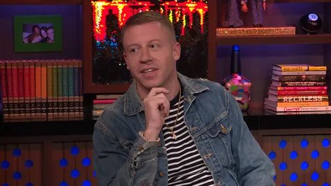 Watch Macklemore’s Naked Justin Bieber Painting Watch What H