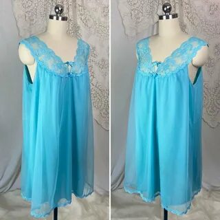vintage blue Vanity Fair babydoll nightgown vintage lace tri