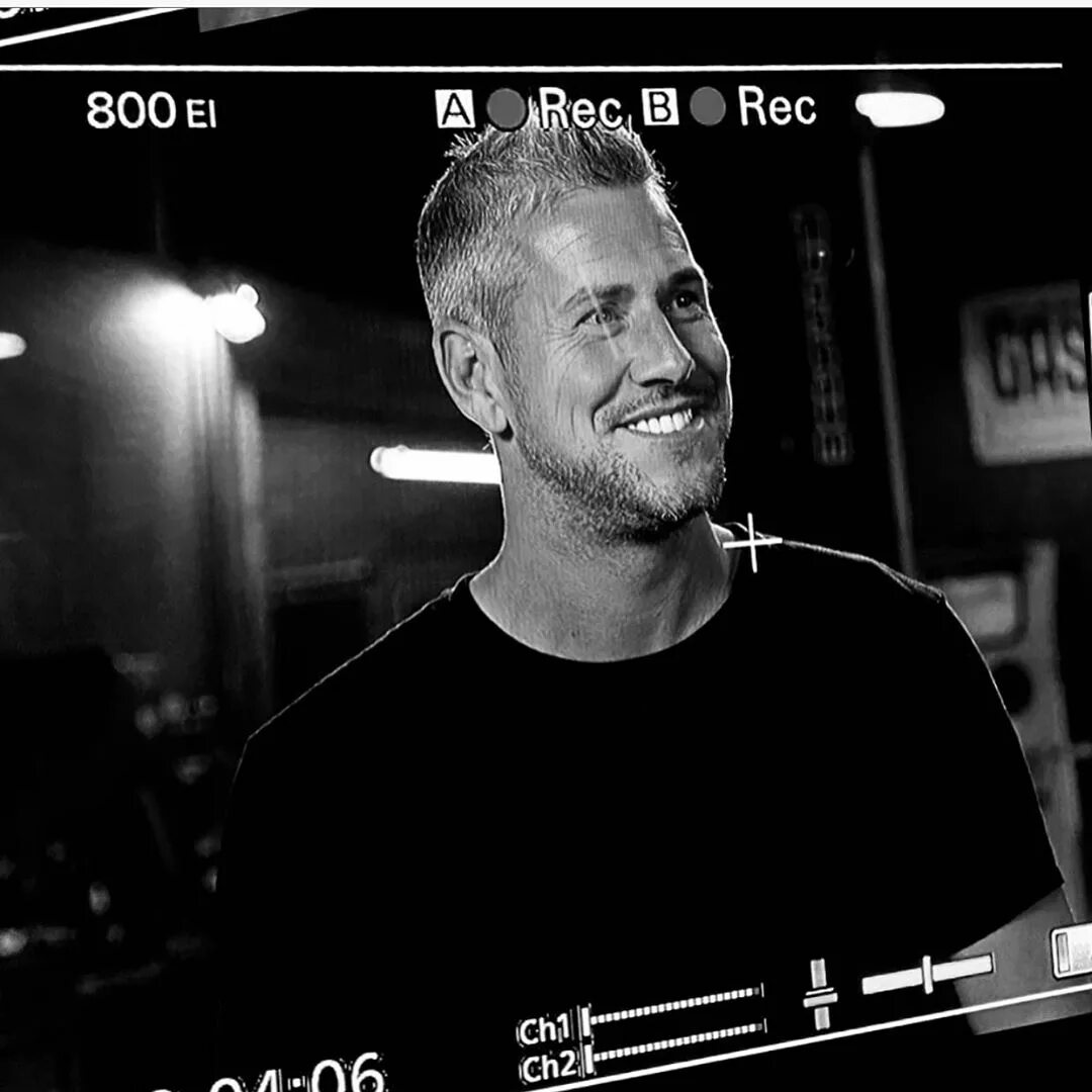 ant anstead auf Instagram: "Monday....New week....Ignore the noise.......