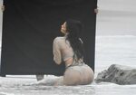 Kylie Jenner showed off her billionaire body in VERY racy ph