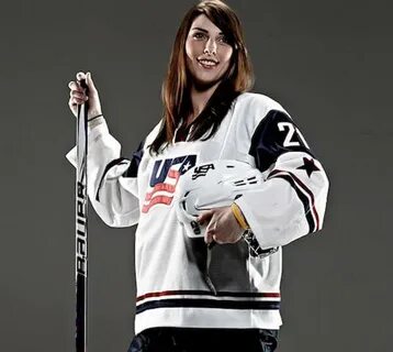 Hot Photos Of Hilary Knight - 12thBlog