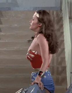 Tom Simpson on Twitter: "Lynda Carter in Wonder Woman (1975)