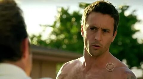 Alex O'Loughlin on Hawaii Five-0 s1e07 - Shirtless Men at gr